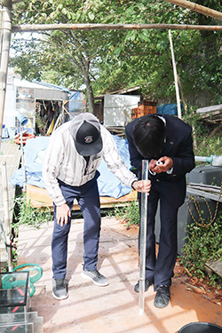 鳥屋野潟の水質を調査