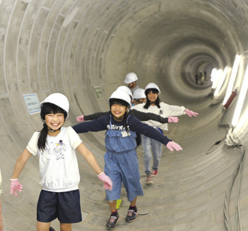 大石2号雨水貯留施設の見学会