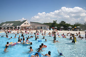 山の下海浜公園プール