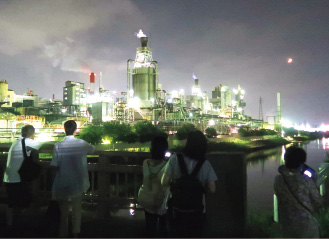 新潟市東区工場夜景バスツアー