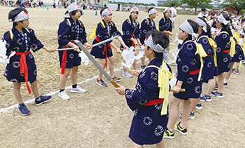 地域に伝わる「高森いざや神楽」