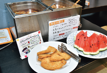 地球の子供食堂と宿題Cafeの様子