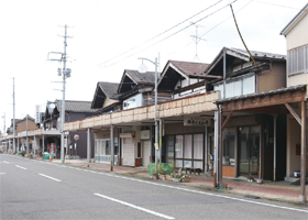 白根商店街、魚町の町屋群の写真真