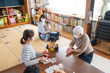 子育ち応援サポートセンター　うん・まんま