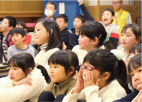 巻北小学校ひまわりクラブの児童の皆さんの様子