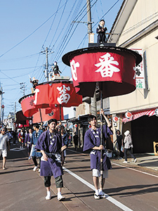 越後西川まつり　傘ぼこ行列