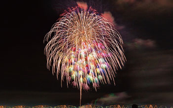 阿賀野川ござれや花火